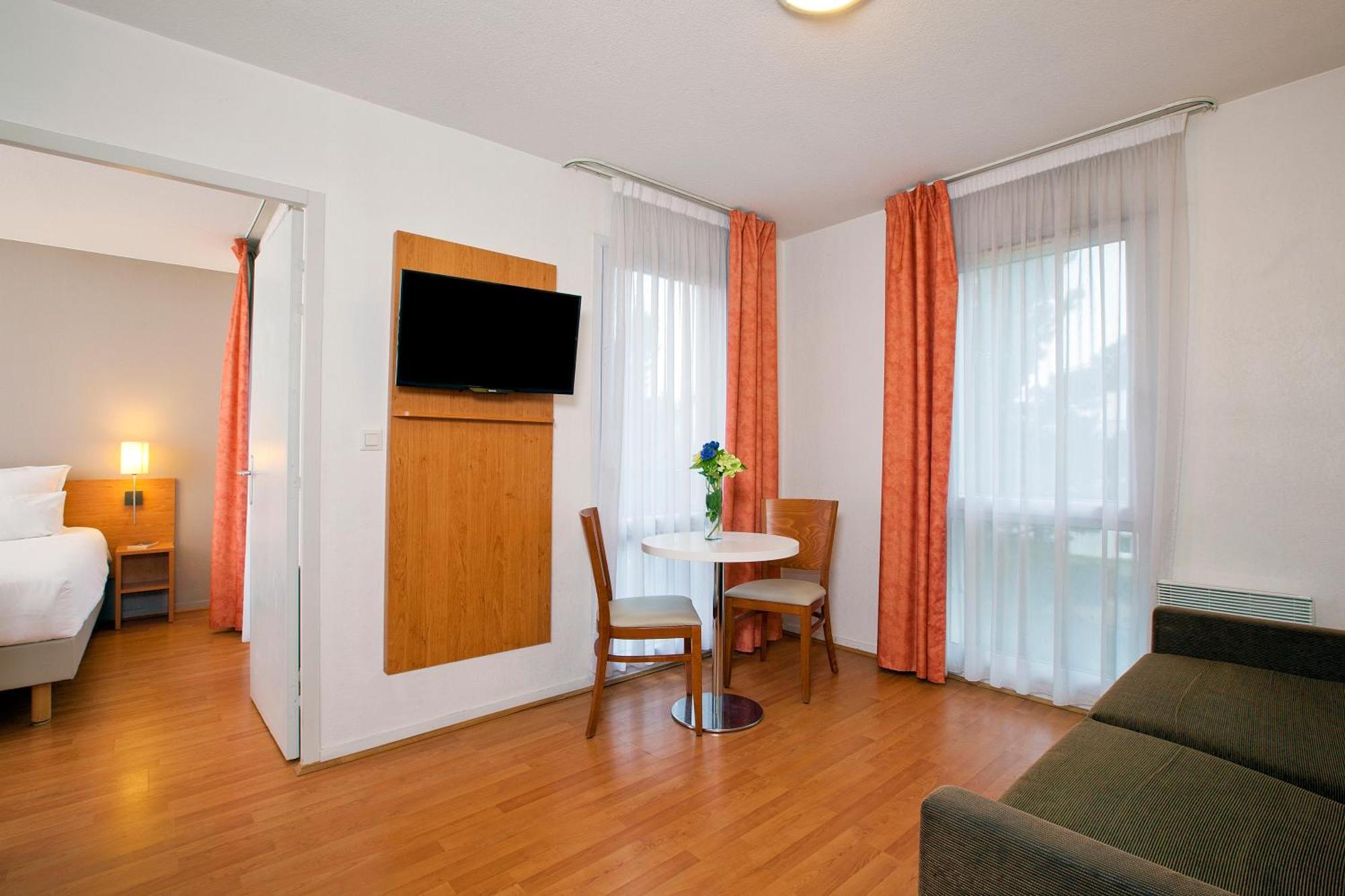 Sejours & Affaires Nantes La Beaujoire Aparthotel Phòng bức ảnh